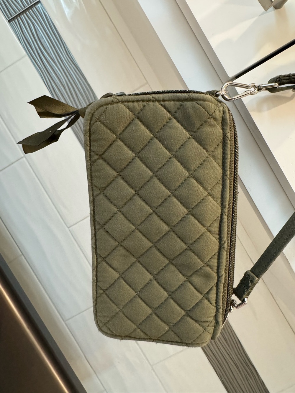 Vera Bradley RFID All in One Crossbody in classic olive green - Picture 7 of 7